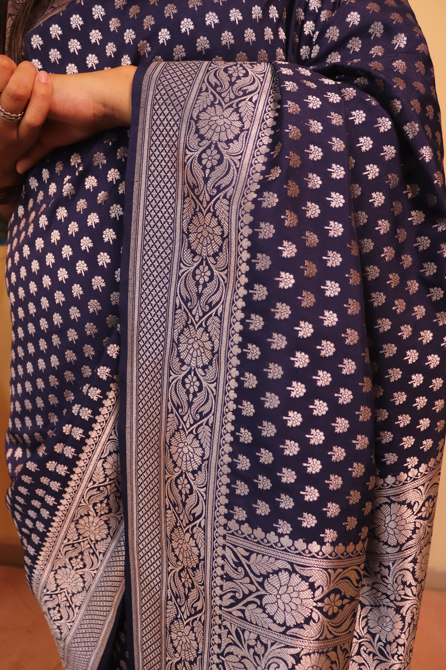 Banarasi Silk Weaved In Choti Buti - Blue