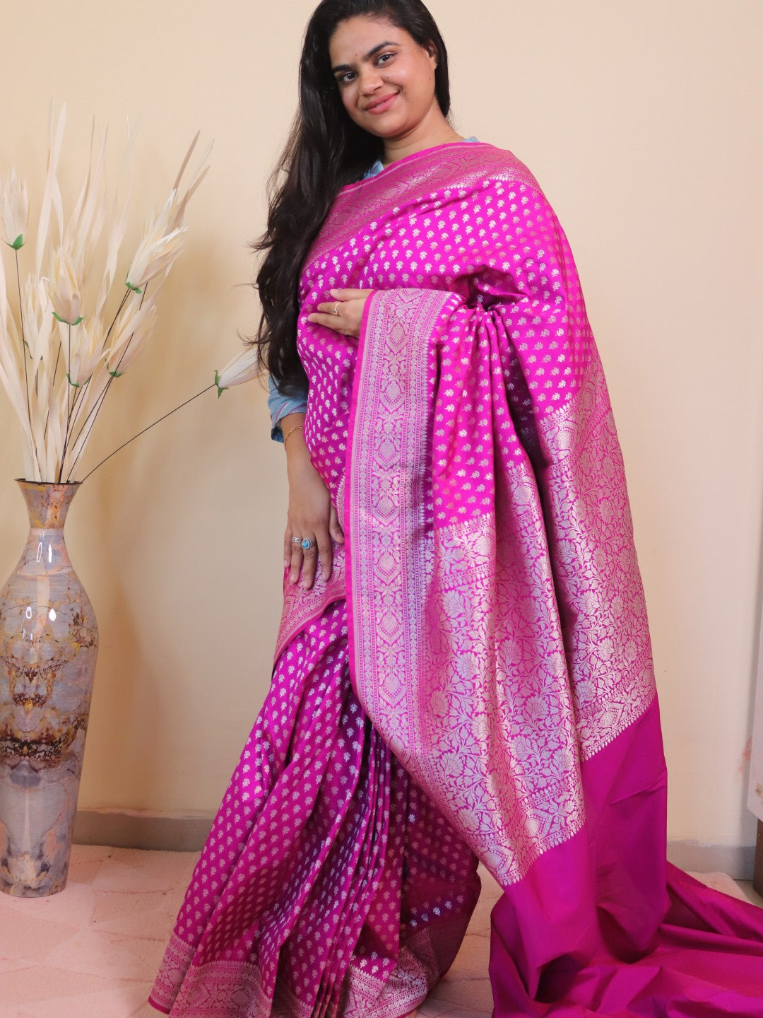 Banarasi Silk With Choti Buti -pink