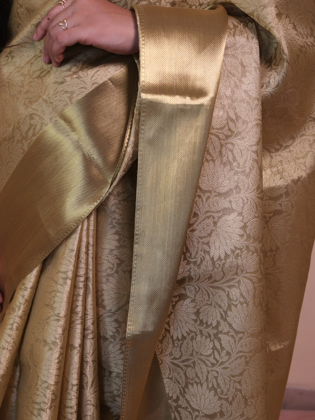 Banarasi Silk Jaal Jacquard Tissue(Neeta Ambani)