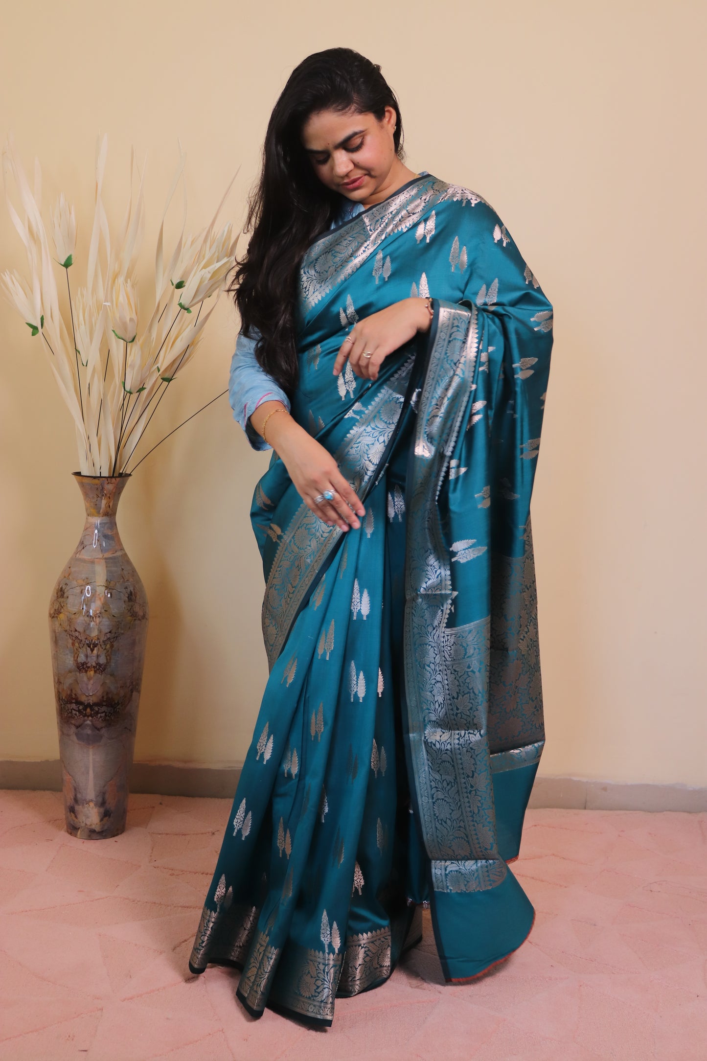 Banarasi Silk Weaved In Double Buti - Purple