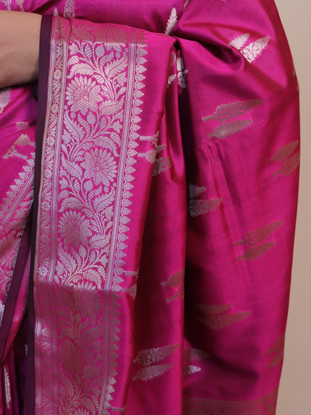 Banarasi Silk Double Buti Weaving -green