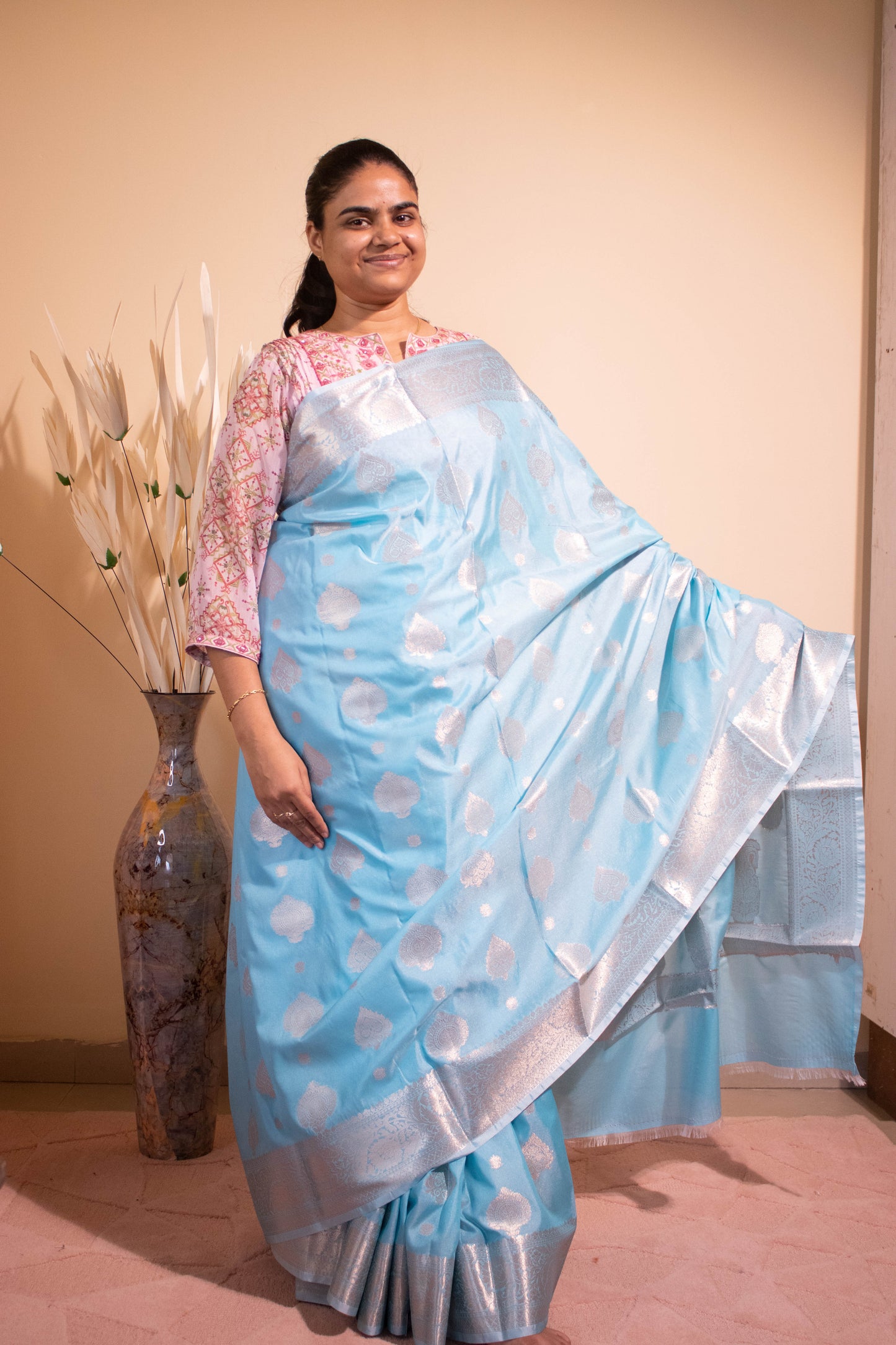 Banarasi Saree With Choti Badi Buti Weaving - Blue