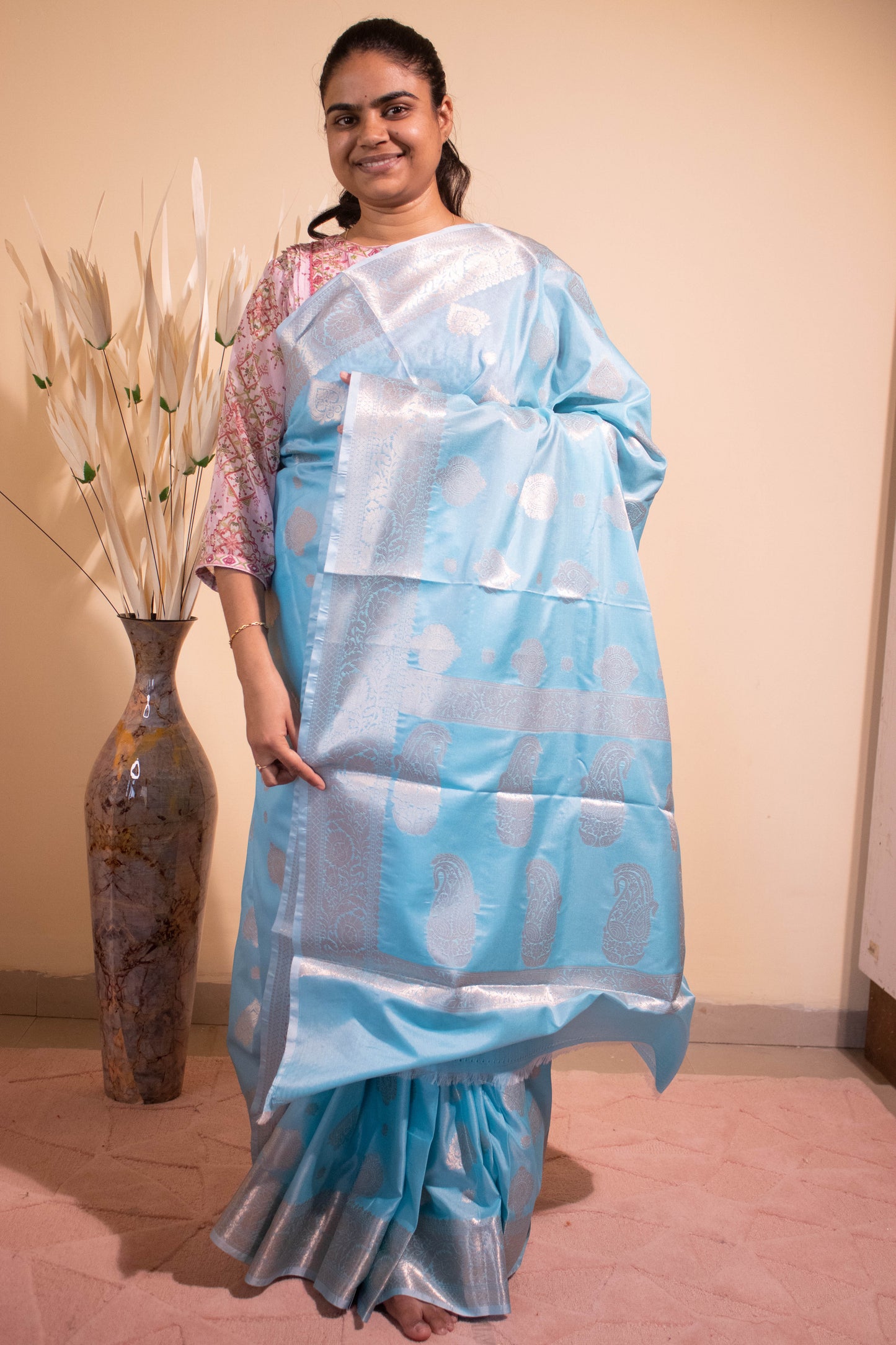 Banarasi Saree With Choti Badi Buti Weaving - Blue