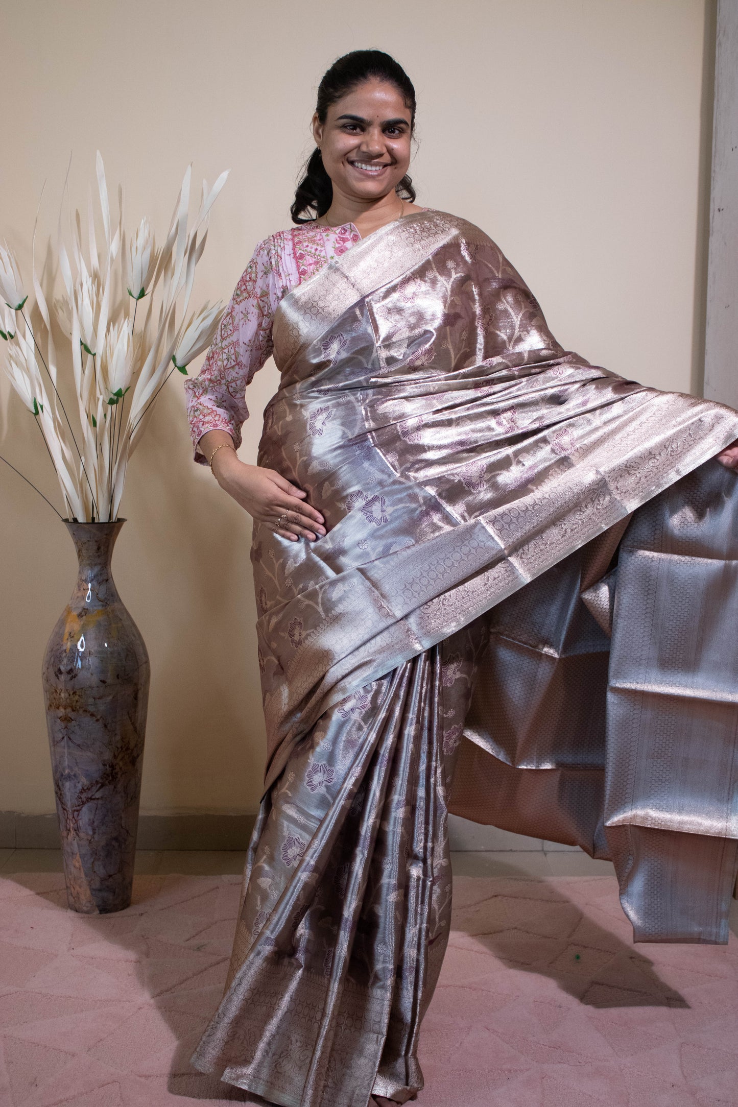 Banarasi Tissue Alfi Jaal Weaving - Silver