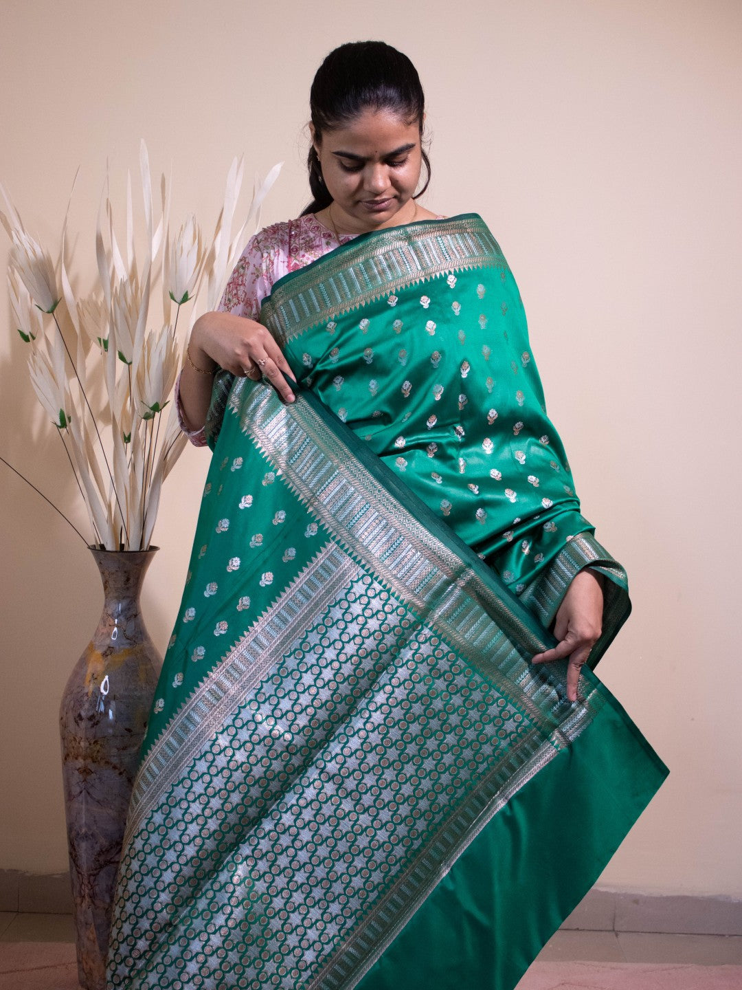 Banarasi Saree With Choti Buti Sona Rupa Weaving