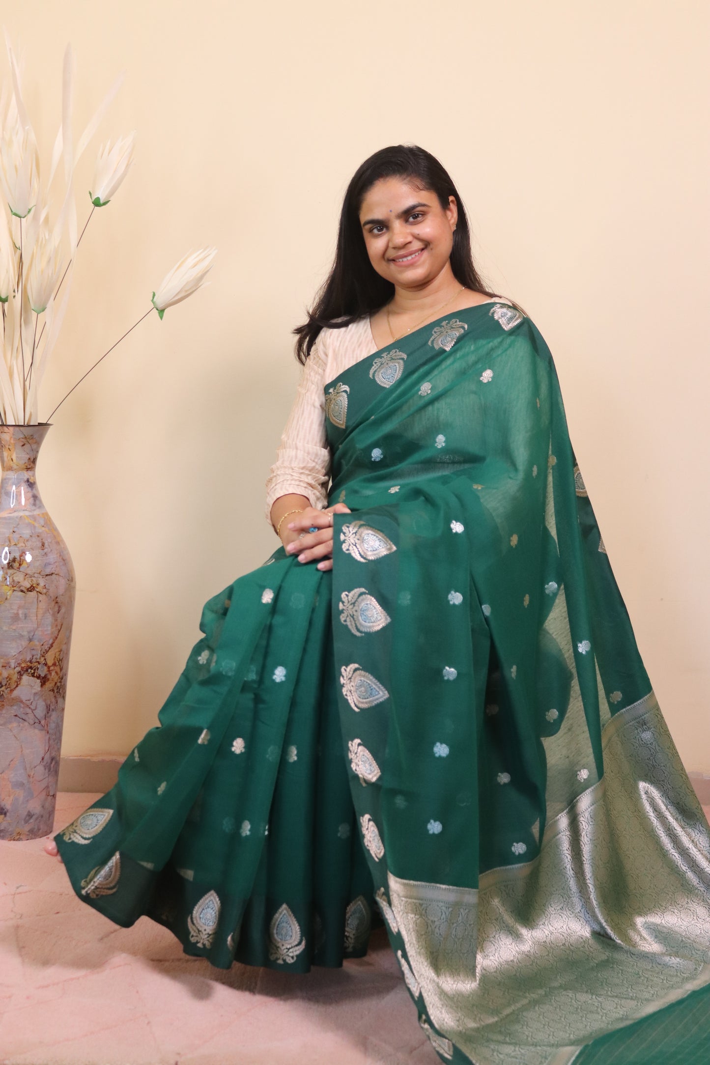 Banarasi Cotton Saree Weaved In Sona Rupa Weaving - Green