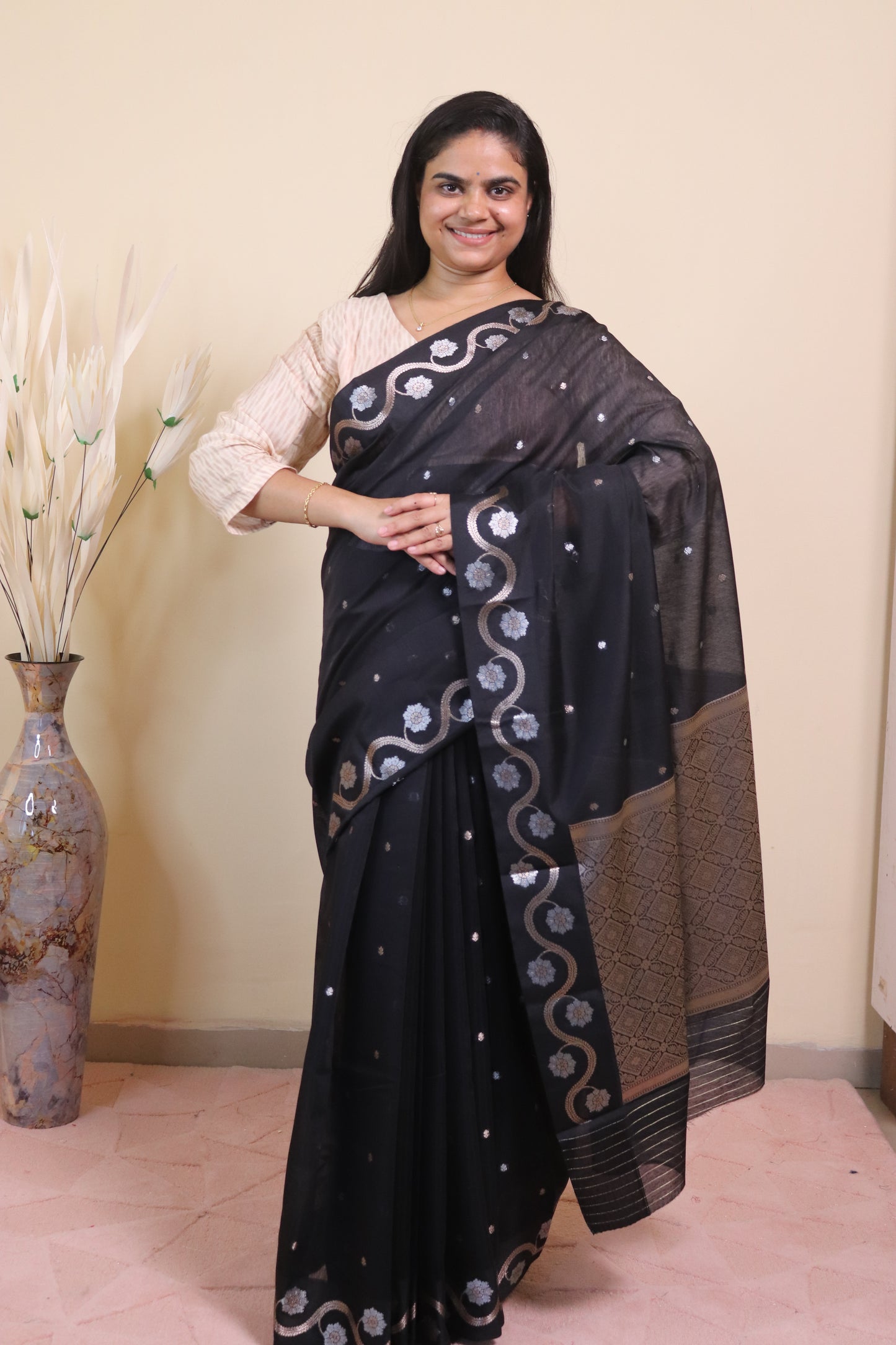 Banarasi Cotton Saree Weaved In Sona Rupa Weaving - Black