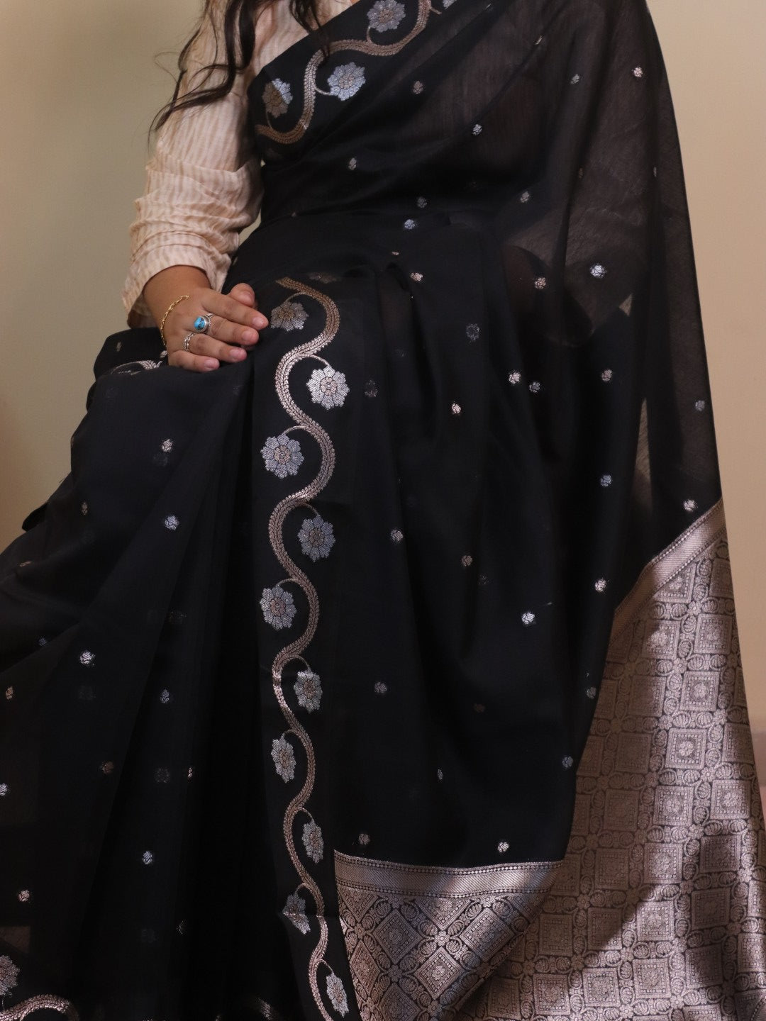Banarasi Cotton Saree With Sona Rupa Bel Buti Weaving - Black