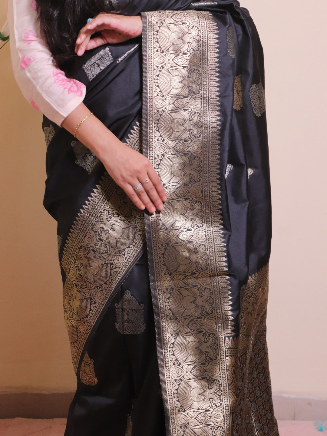 Soft Silk Contrast Border Silver And Gold Zari Weaving - Black