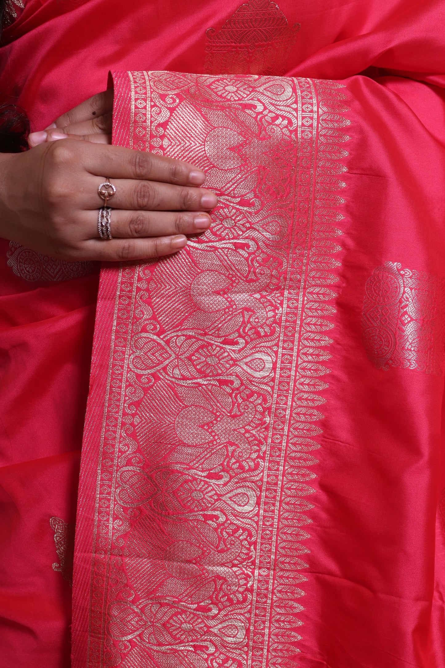 Soft Silk Weaved In Silver And Gold Zari - Red