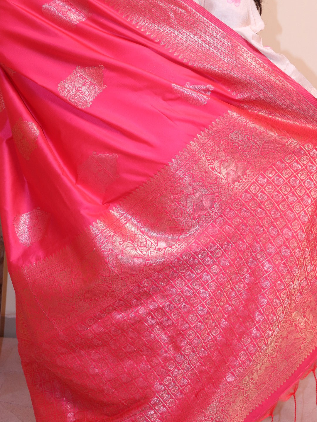 Soft Silk Contrast Border Silver And Gold Zari Weaving - Cherry Red
