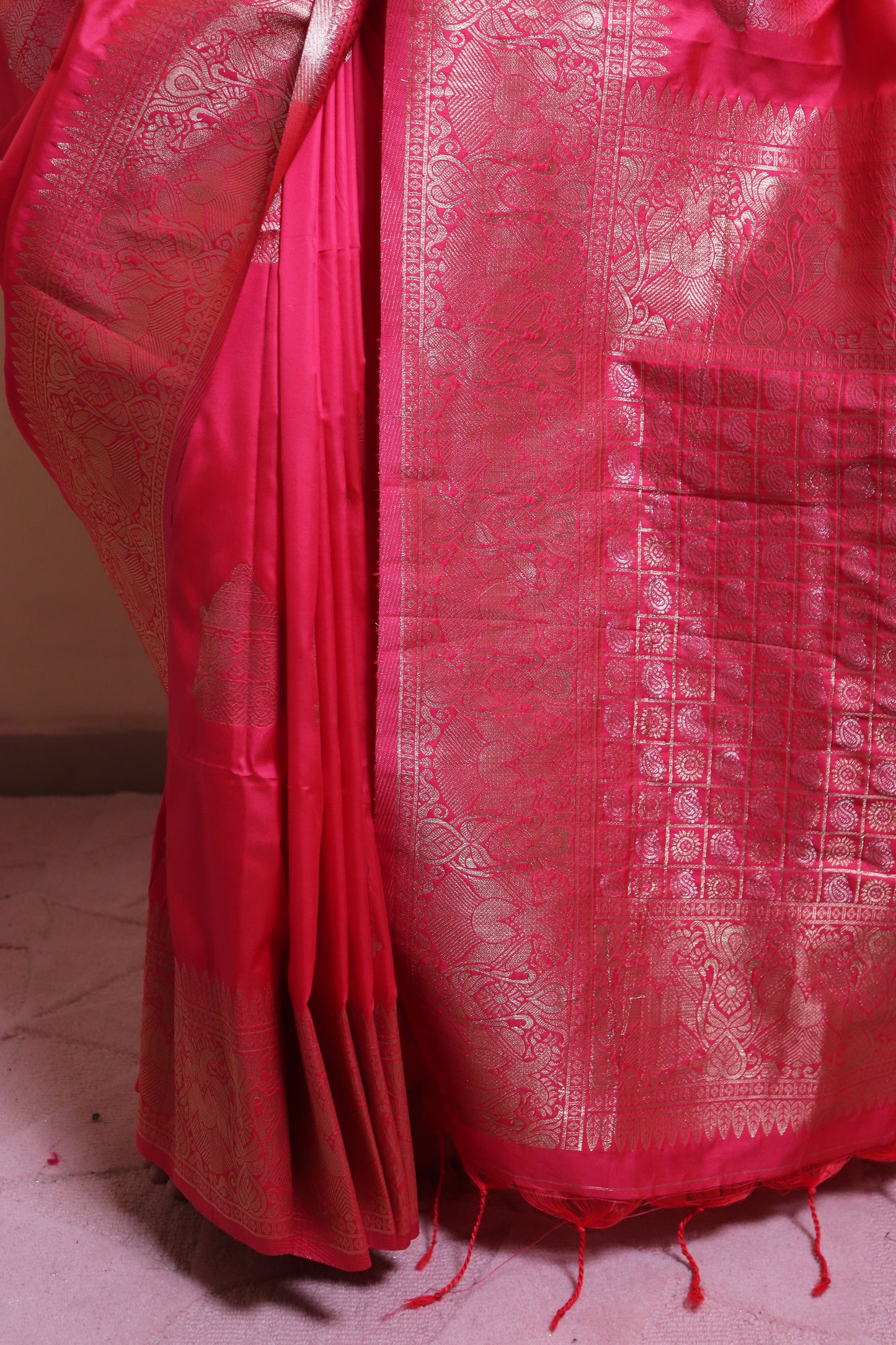 Soft Silk Weaved In Silver And Gold Zari - Red