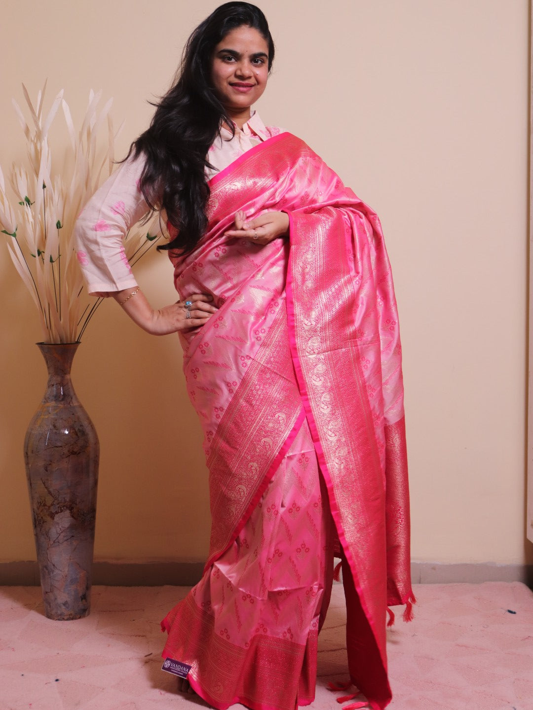 Soft Silk Contrast Border Alfi Weaving - Pink