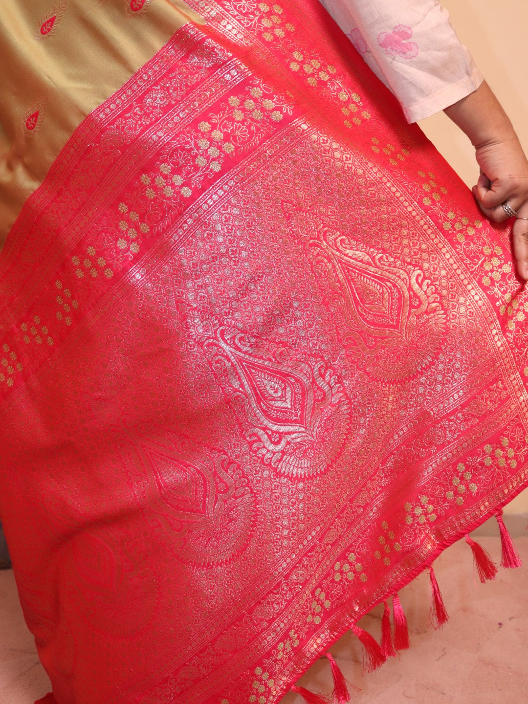 Soft Silk Contrast Border Alfi Buti Weaving - Beige