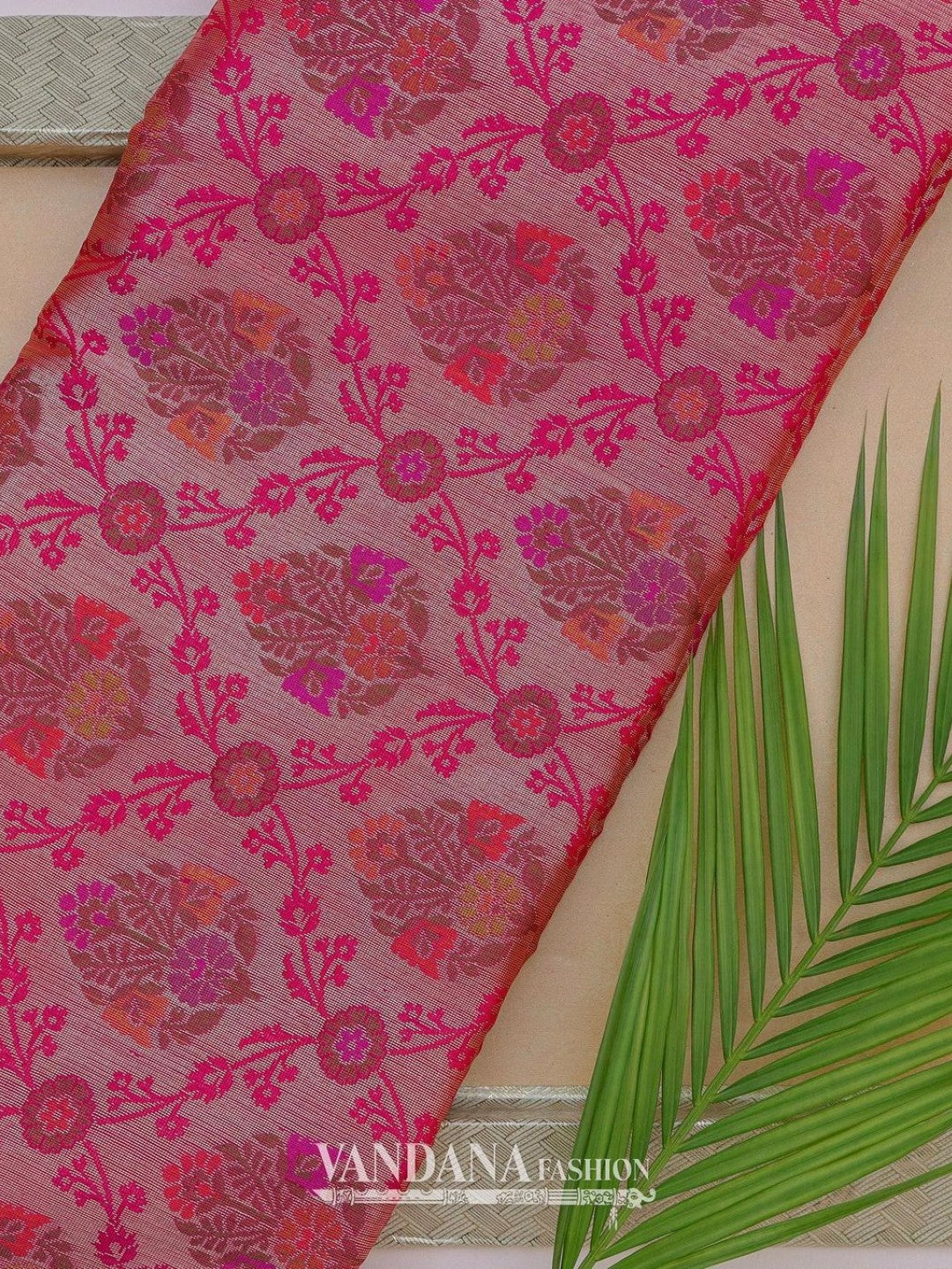 Exquisite Handloom Kadhua Weave With Pink Edges