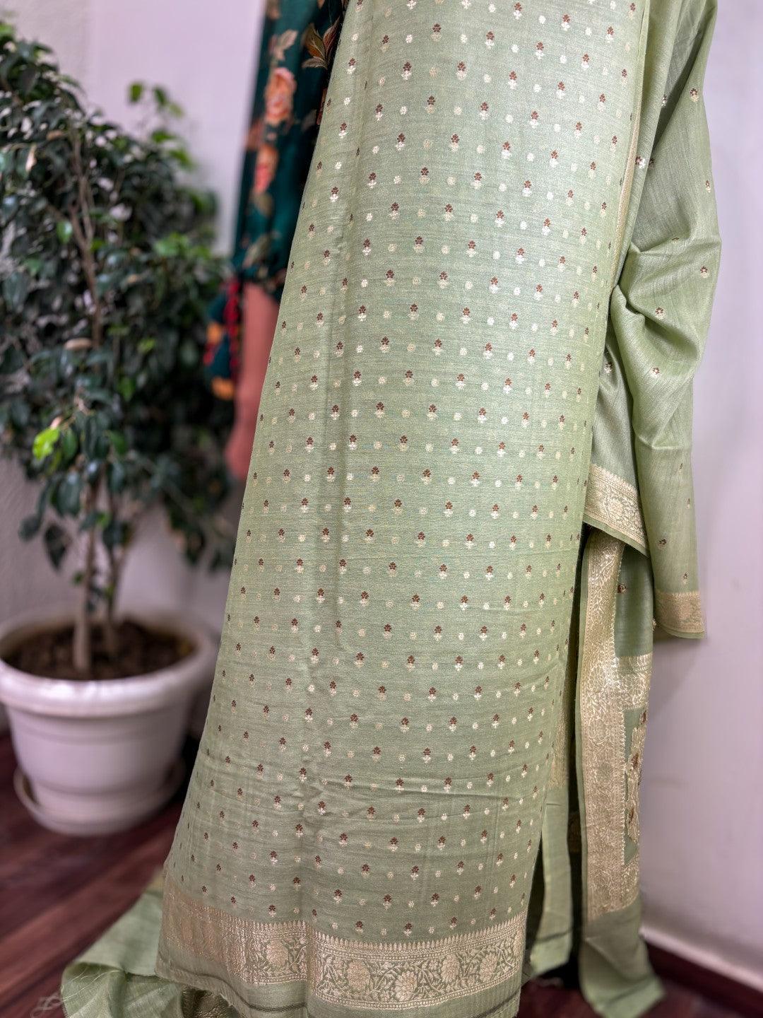Handloom Banarasi Pure Kataan Silk Unstitched Suit