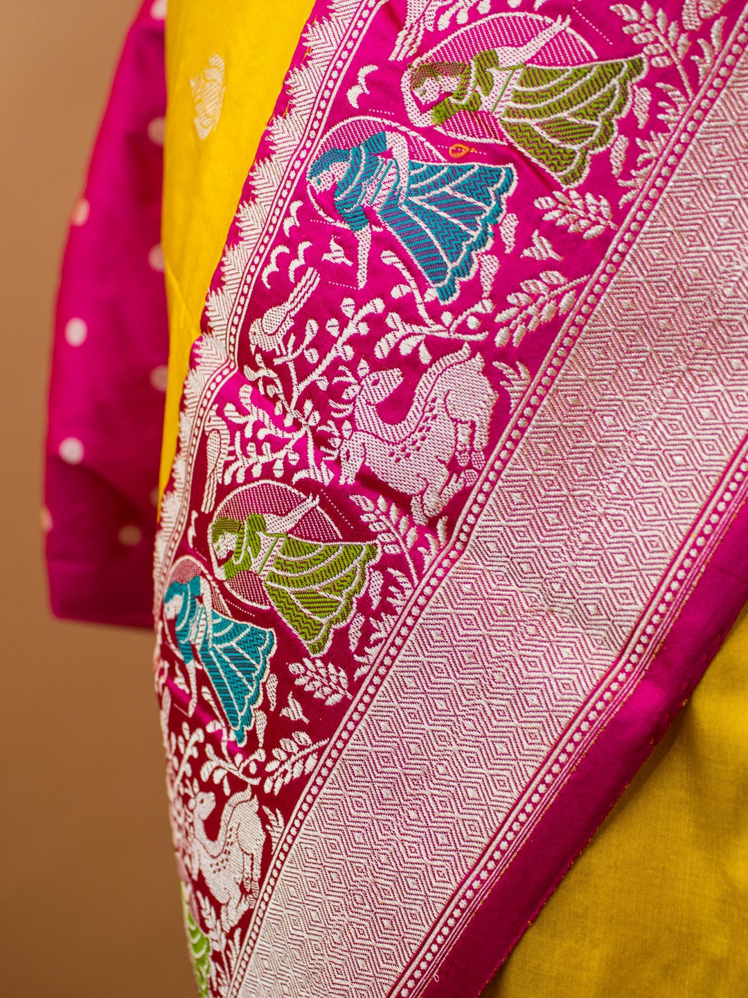 Soft Chinon Saree With Nandi Motif Border- Bottle Green
