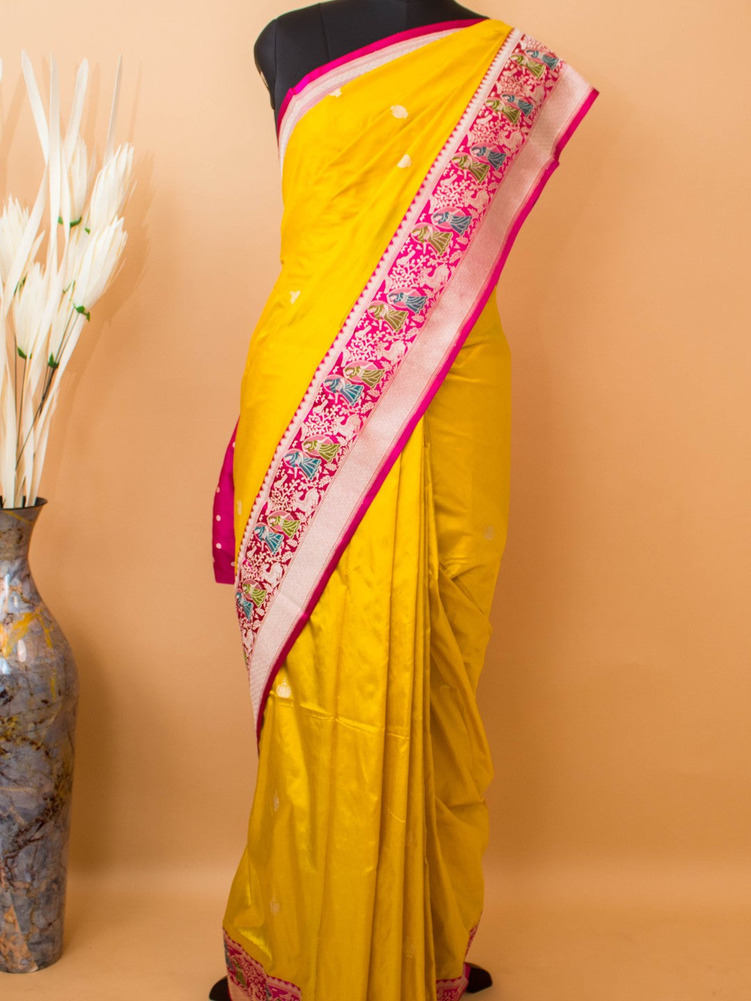 Soft Chinon Saree With Nandi Motif Border- Bottle Green