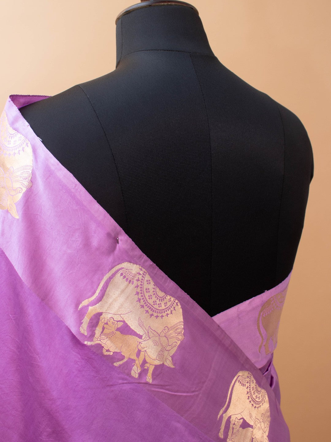Mother Cow Feeding Its Calf In Pure Mashru Silk Saree - Purple