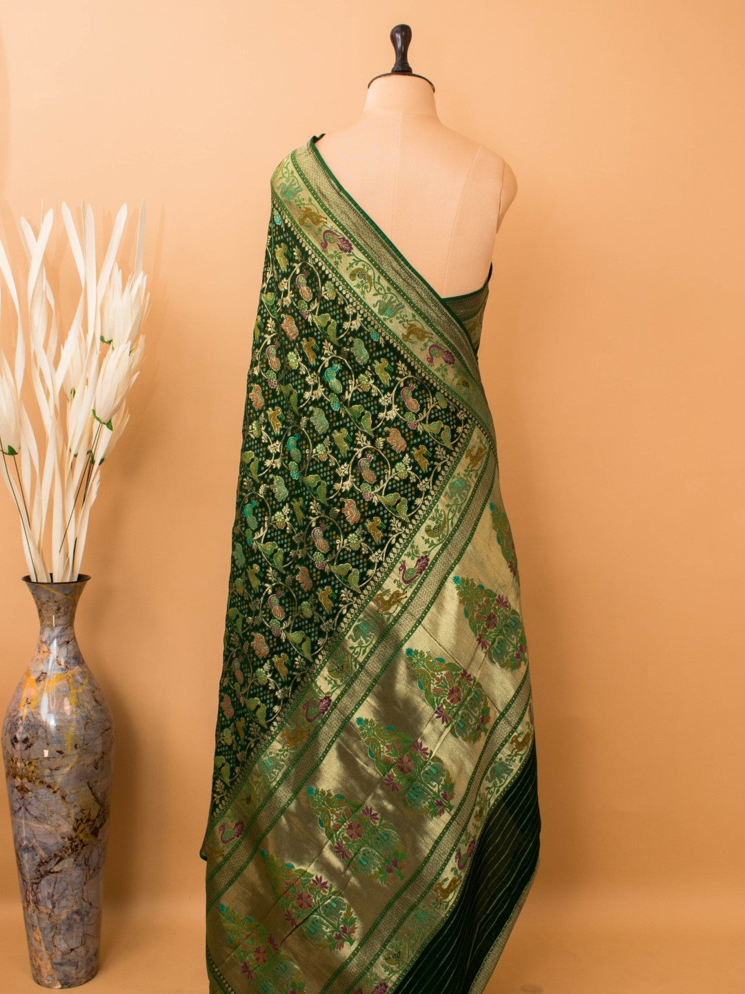 Khaddi Bandhej With Meenakari Shikargha Saree - Green