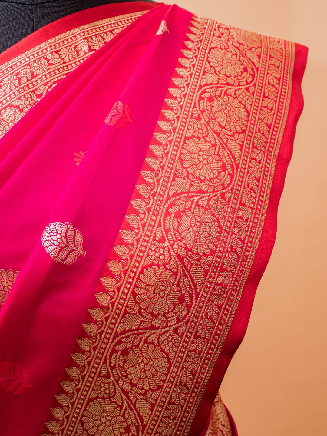 Traditional Banarasi Contrast Border Butti In Katan Silk