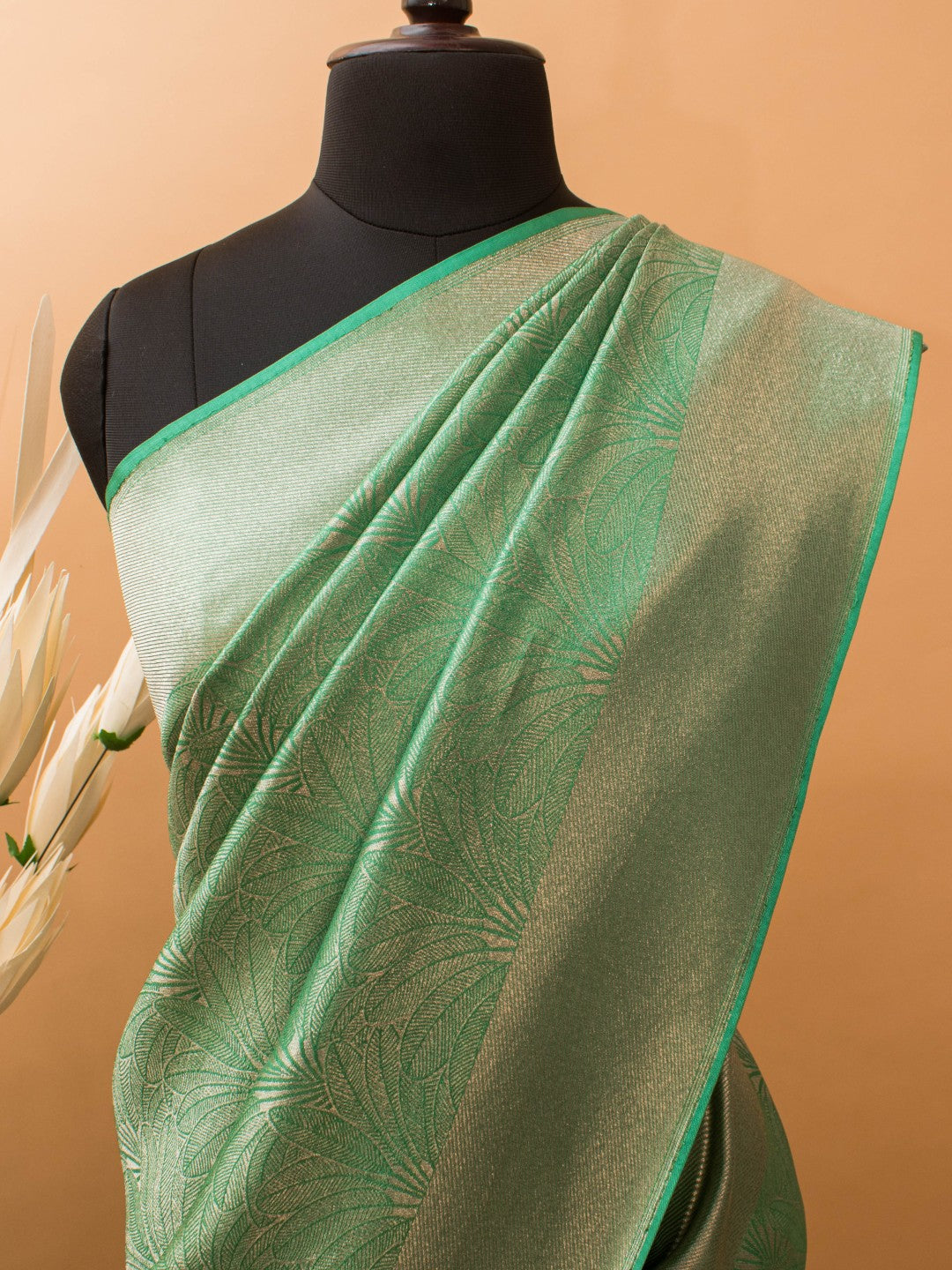 Tanchui Weaving In Silk Fabric