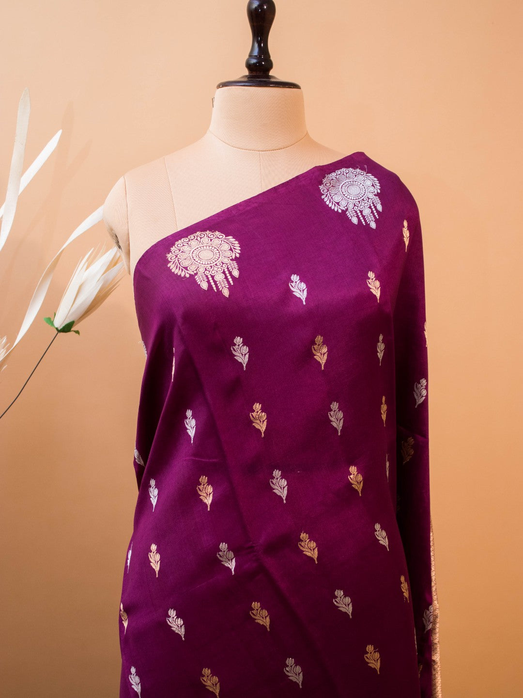 Pure Mashru Silk Gold N Silver Motifs In Border N Butti