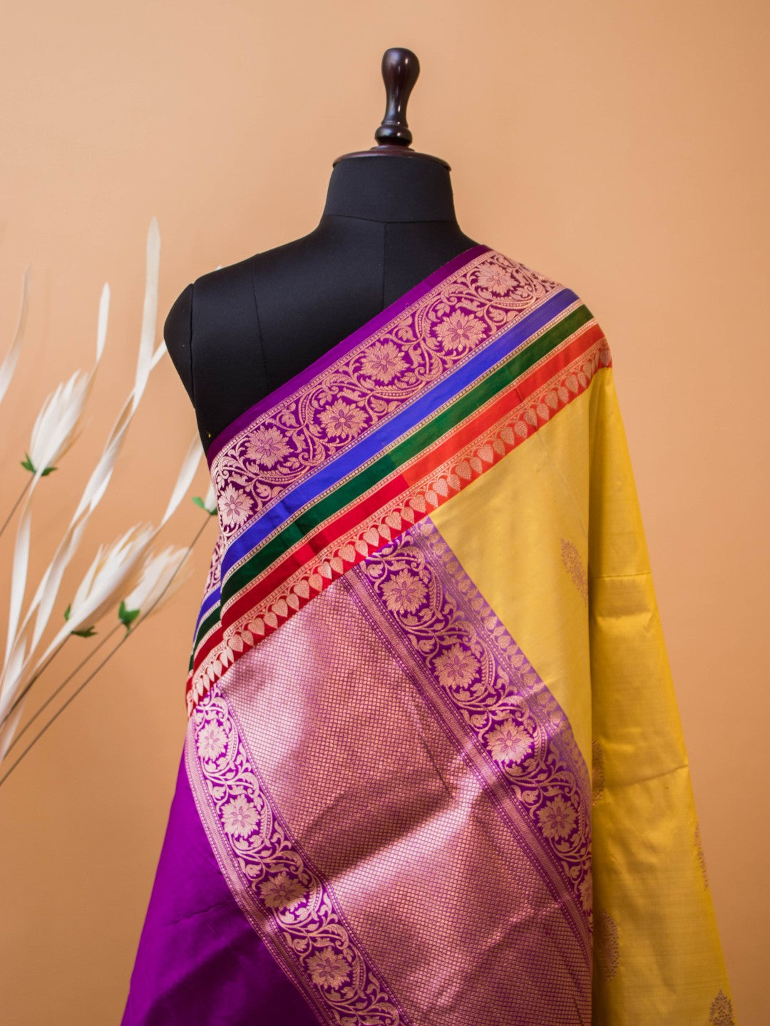 Traditional Pure Kataan Silk With Rangkaat Border Butti