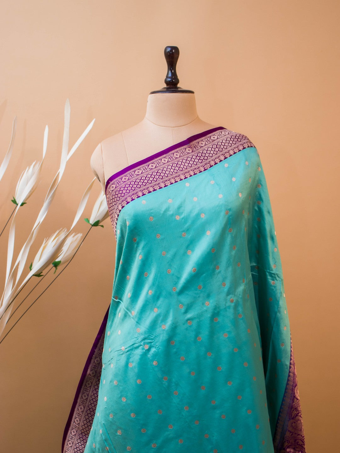 Pure Kataan Silk In Small Buti N Contrast Border