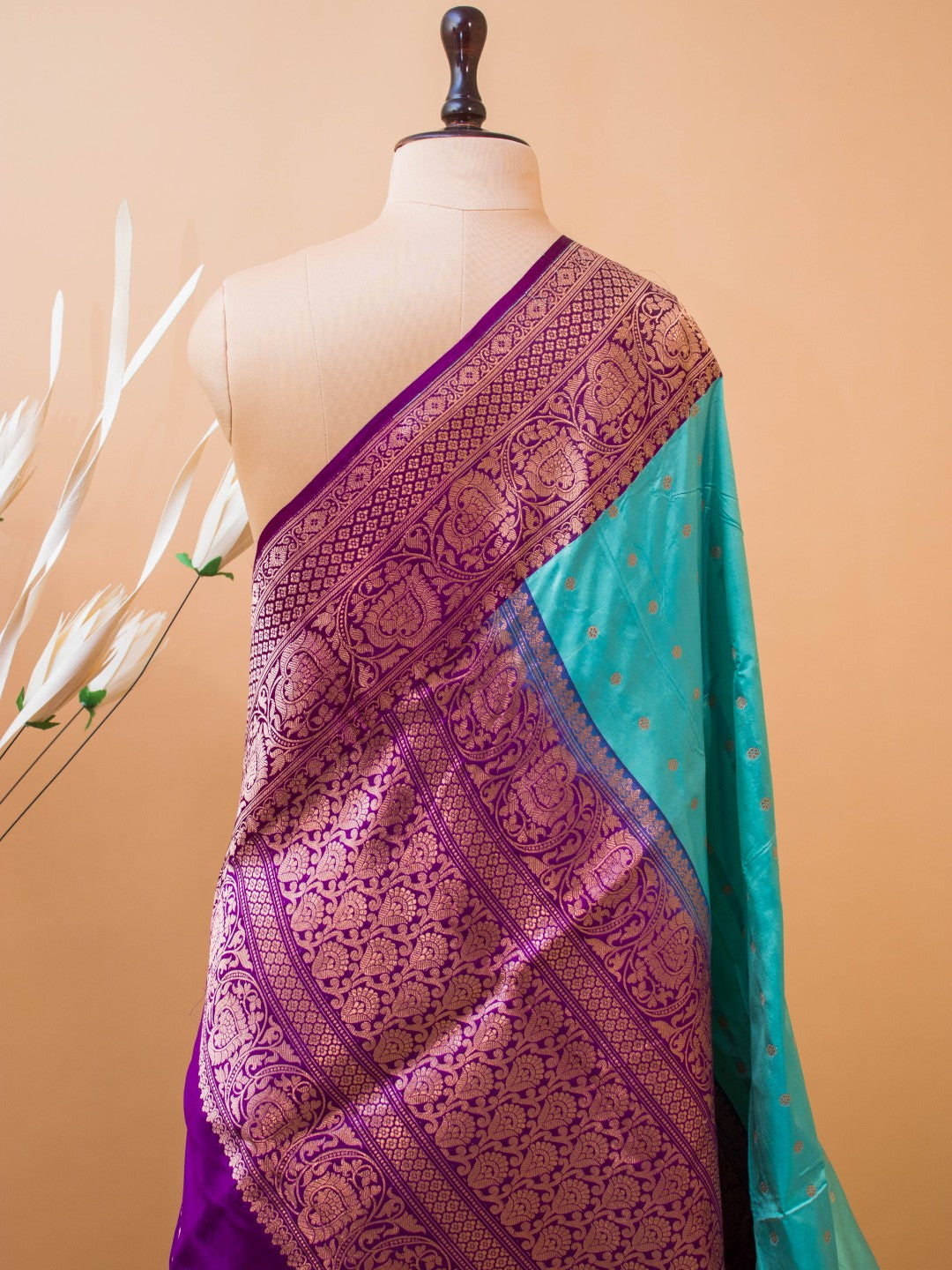 Pure Kataan Silk In Small Buti N Contrast Border