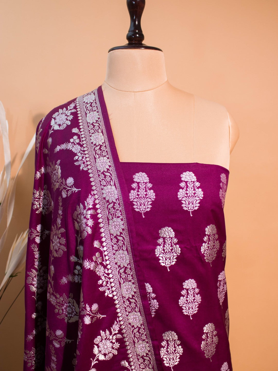 Banarasi Kataan Silk Unstitched Suitfabrics 3pc