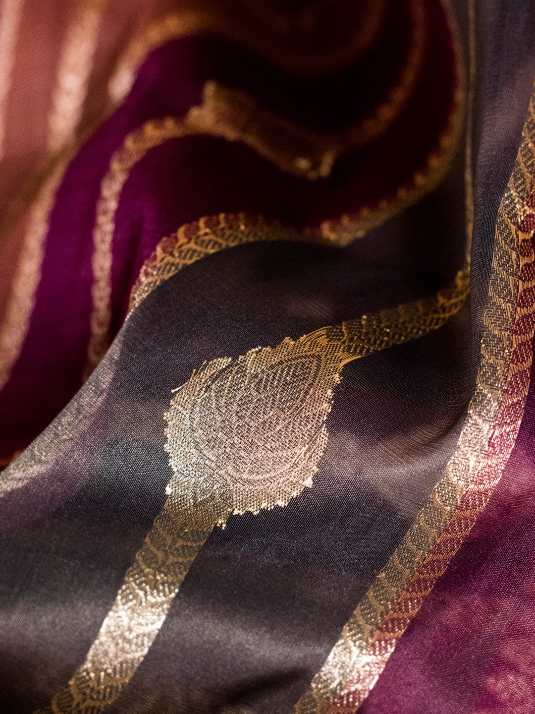Rangaat Weaved In Kora Silk Saree