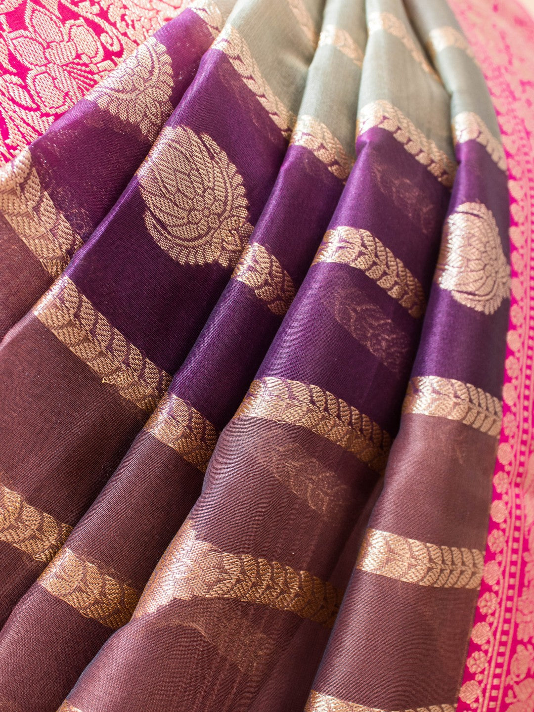 Rangaat Weaved In Kora Silk Saree