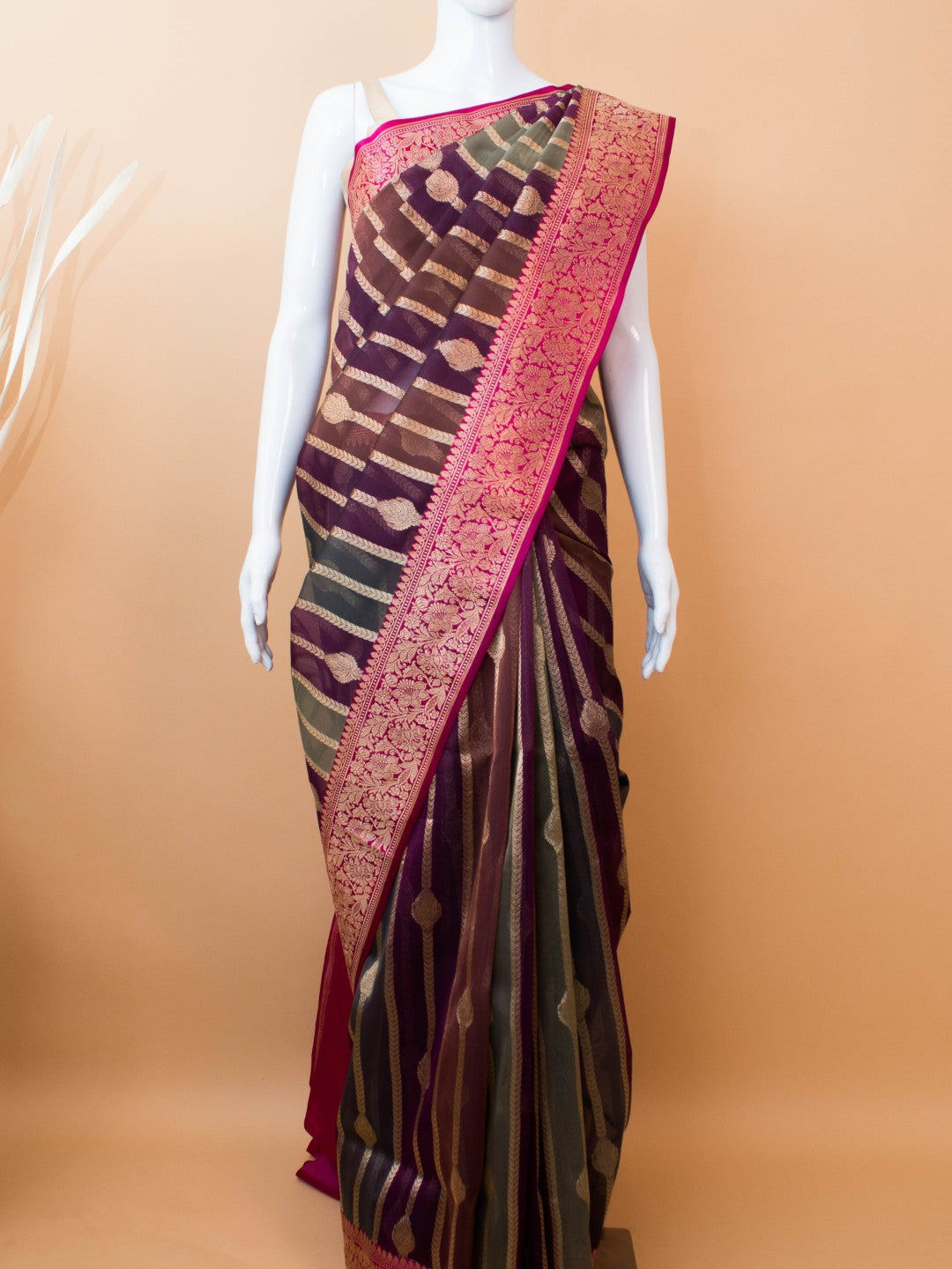 Rangaat Weaved In Kora Silk Saree