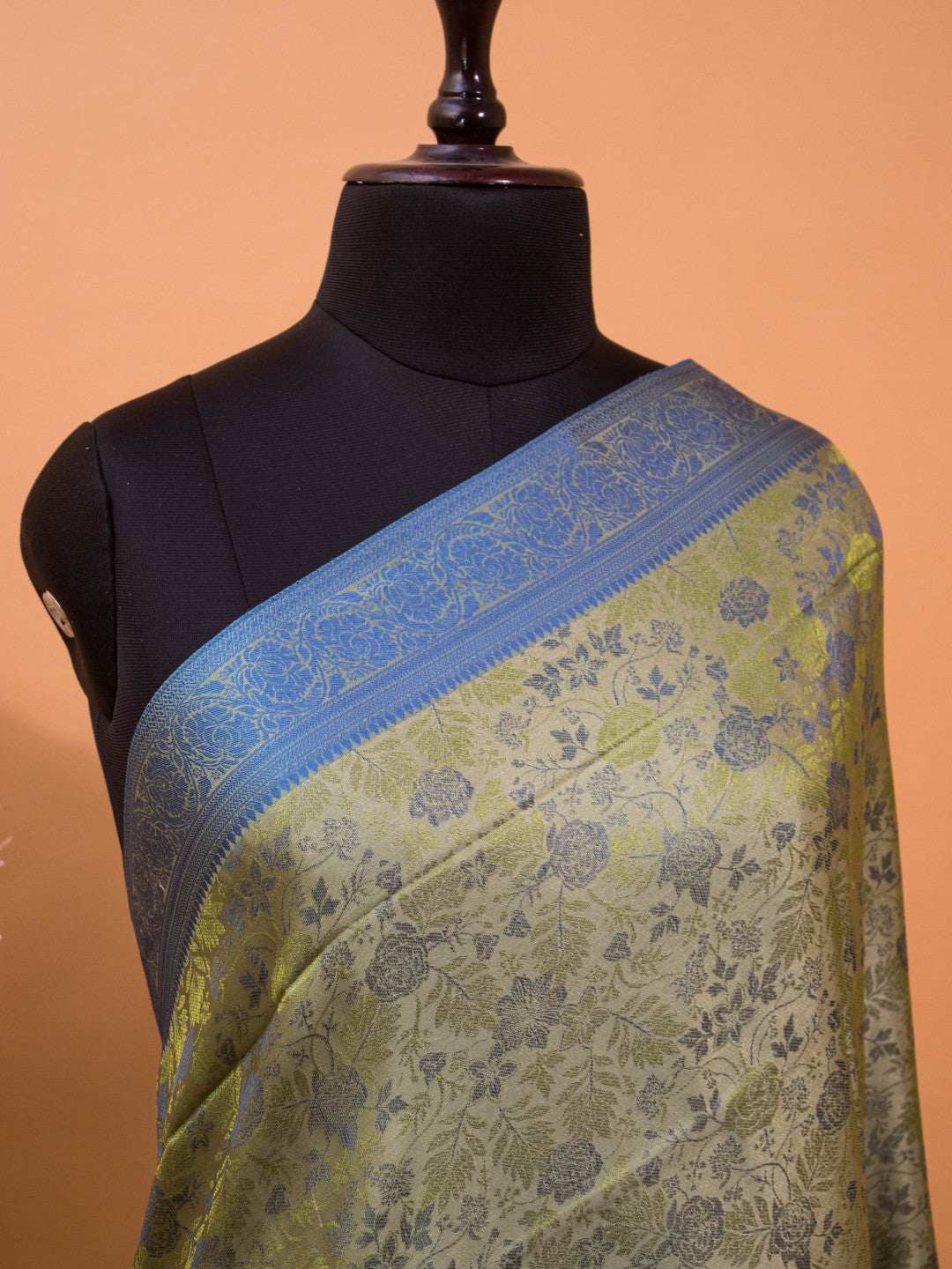 Handloom Banarasi Resham Tanchui In Pure Silk Saree - Green