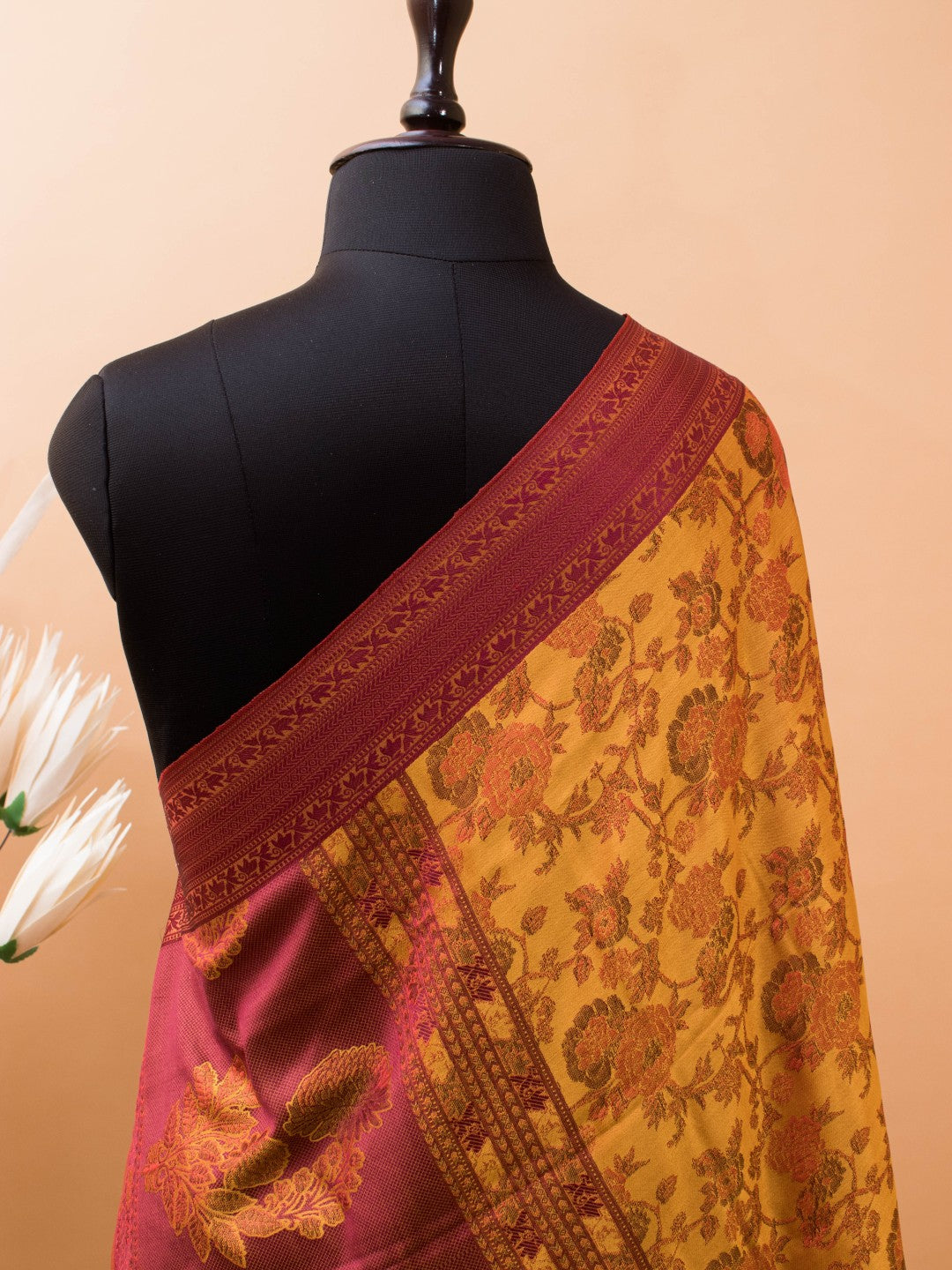 Handloom Banarasi Resham Tanchui In Pure Silk Saree - Yellow