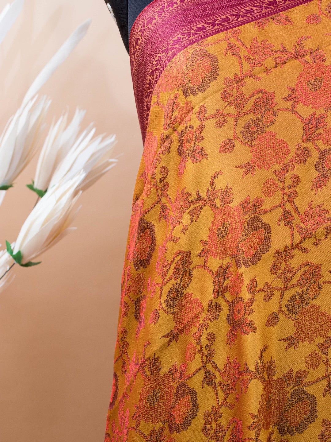 Handloom Banarasi Resham Tanchui In Pure Silk Saree - Yellow