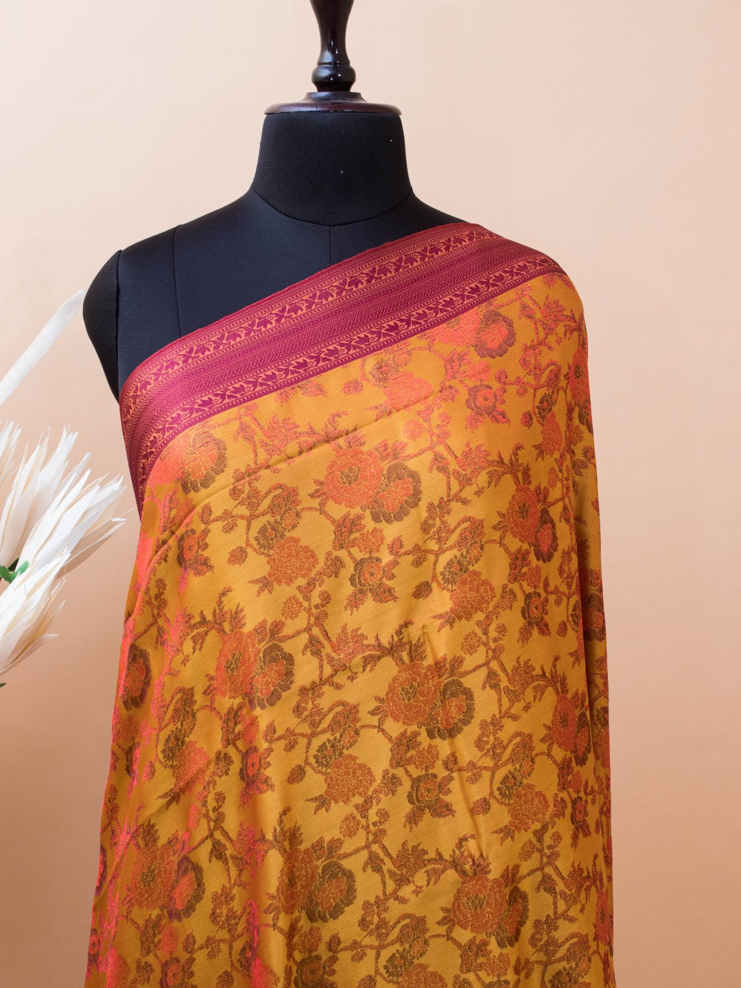 Handloom Banarasi Resham Tanchui In Pure Silk Saree - Yellow