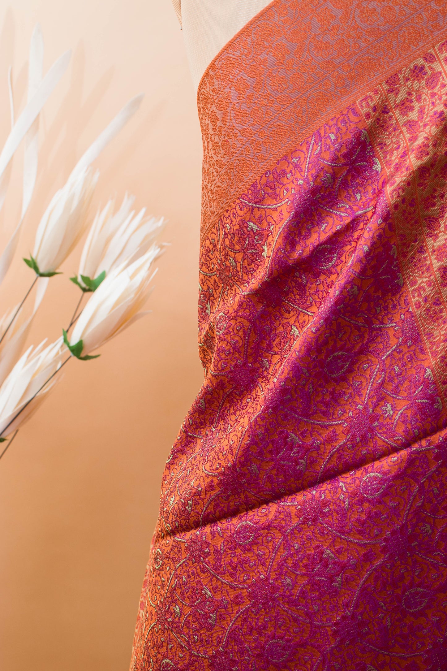 Handloom Resham Tanchui In Pure Silk - Wine