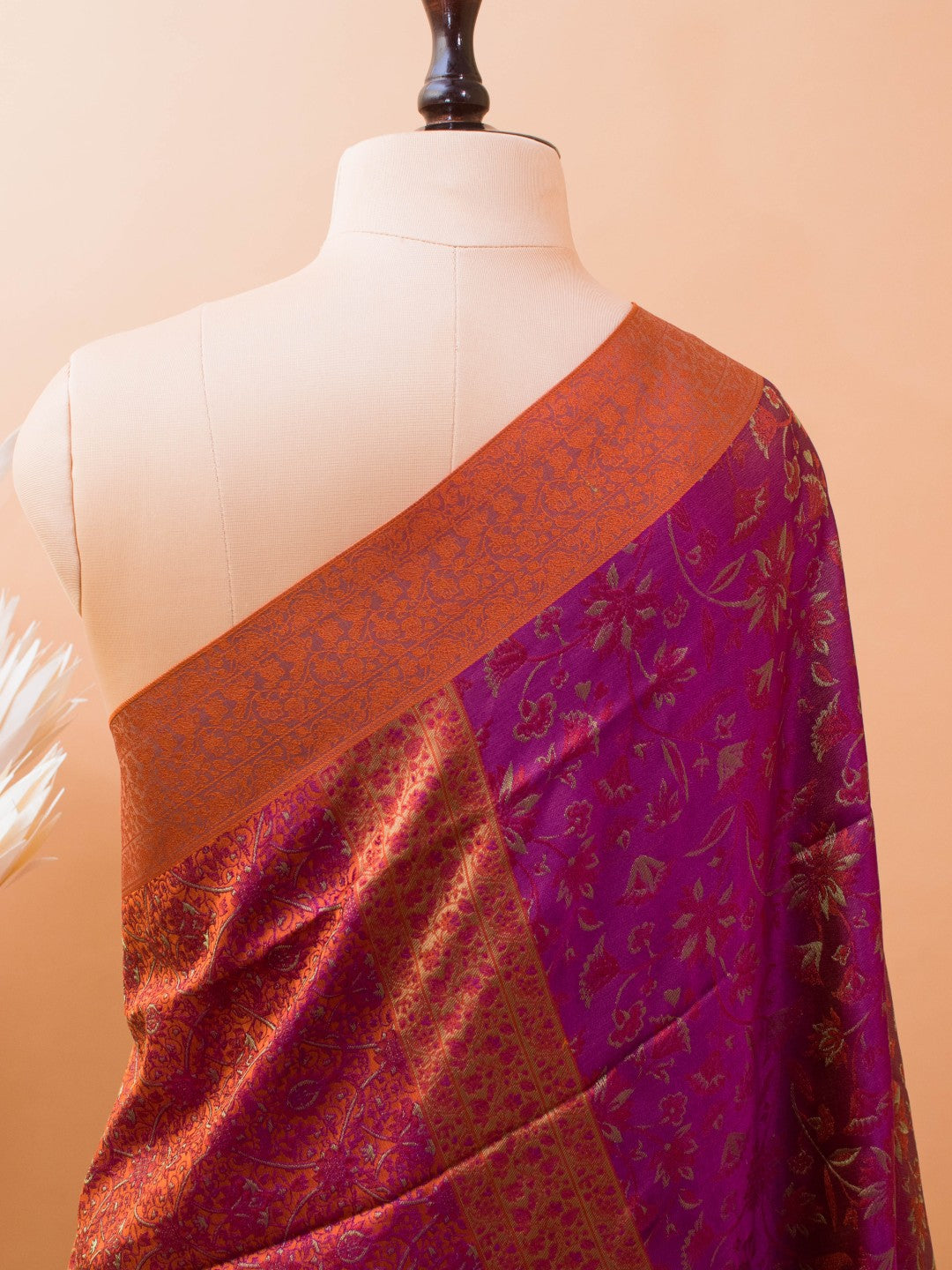 Handloom Banarasi Resham Tanchui In Pure Silk Saree- Wine