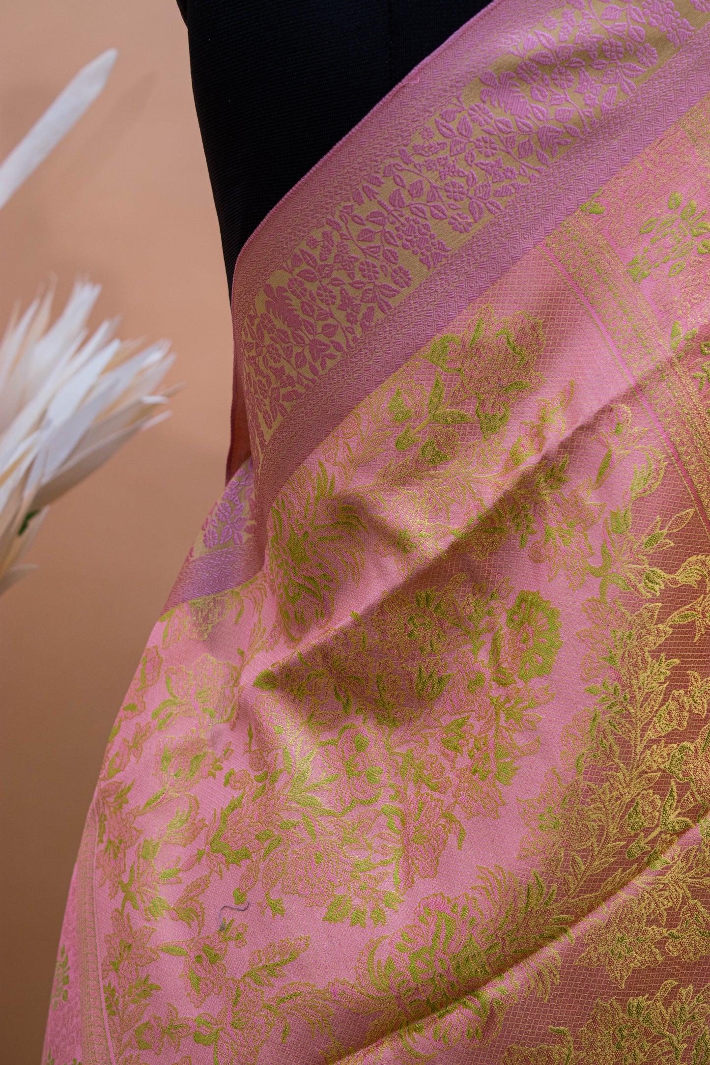 Handloom Resham Tanchui In Pure Silk - Green