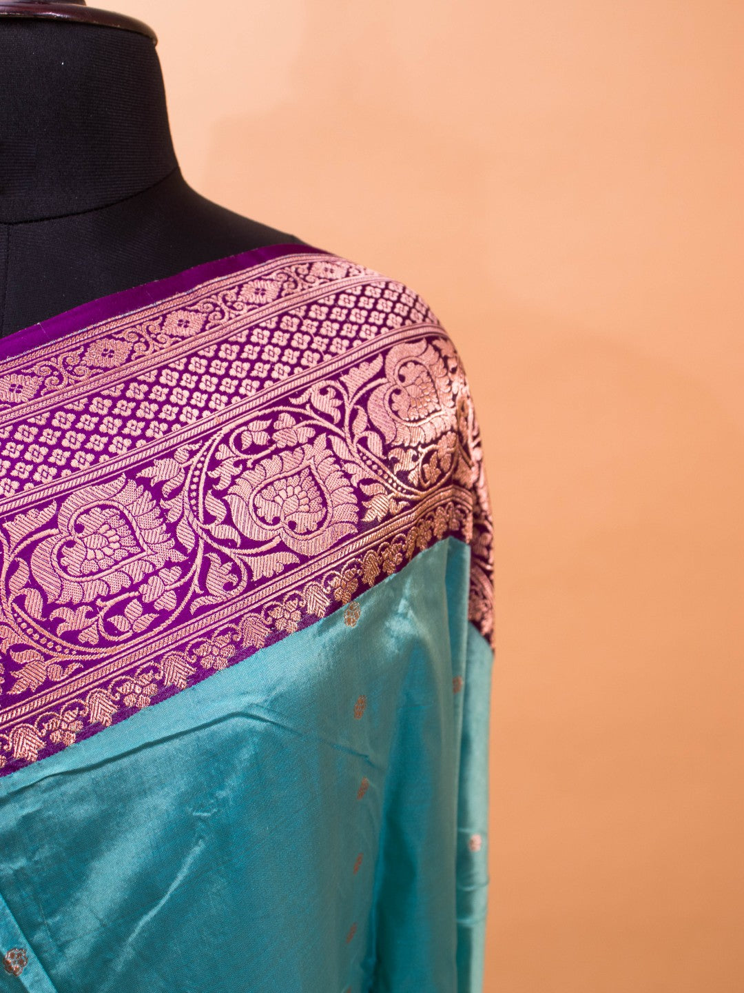 Traditional Banarasi Contrast Border In Pure Kataan Silk