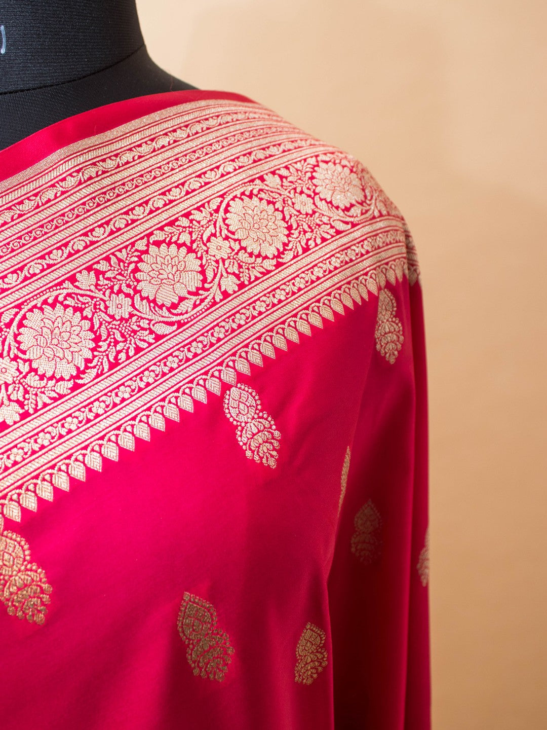 Classic Banarasi Buti Border In Mashru Silk