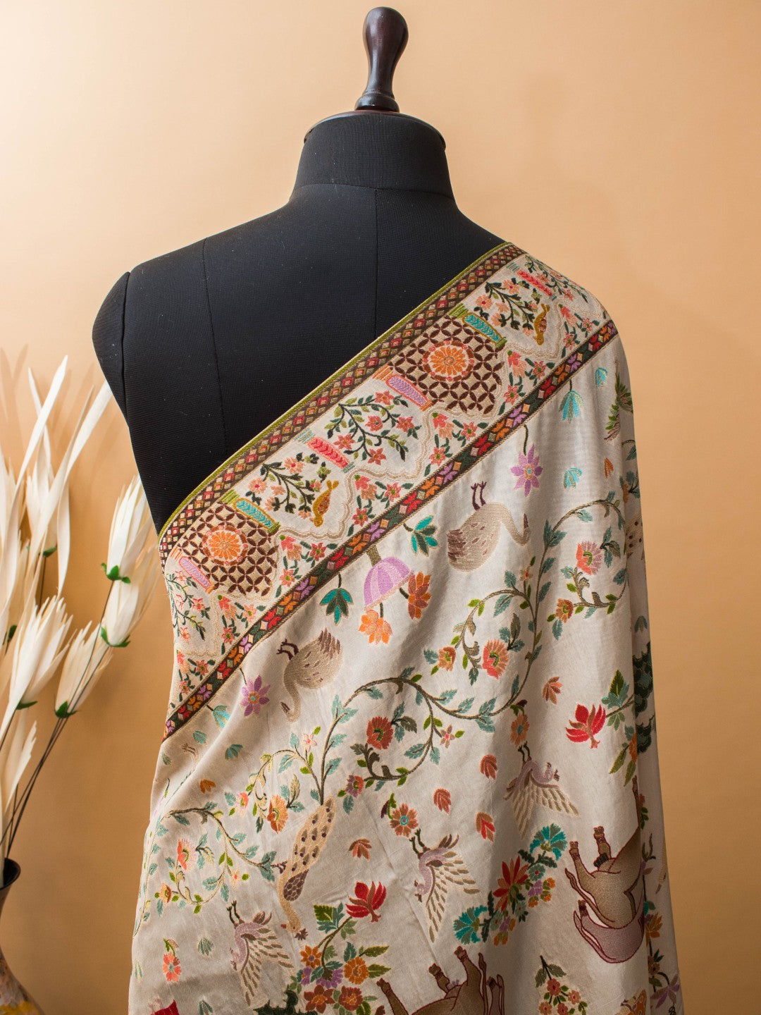Meenakari Pichwai Weaving In Munga Silk -whte