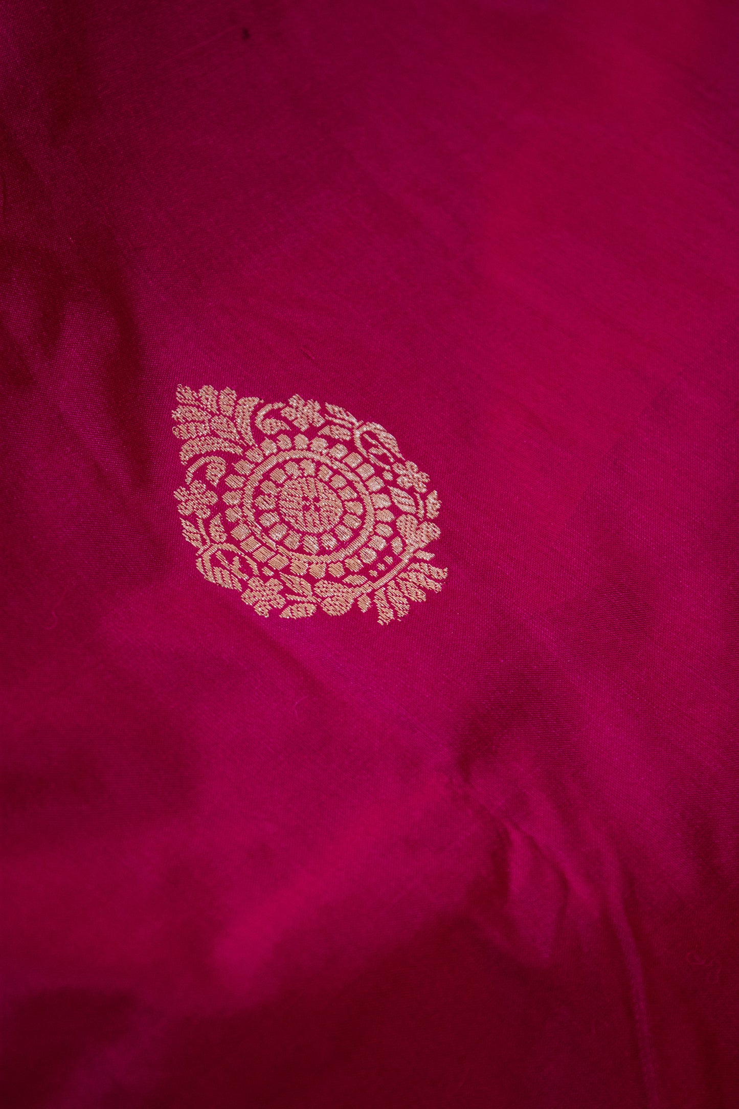 Handloom Banarsi Contrast Broad Border In Pure Kataan Silk Pink