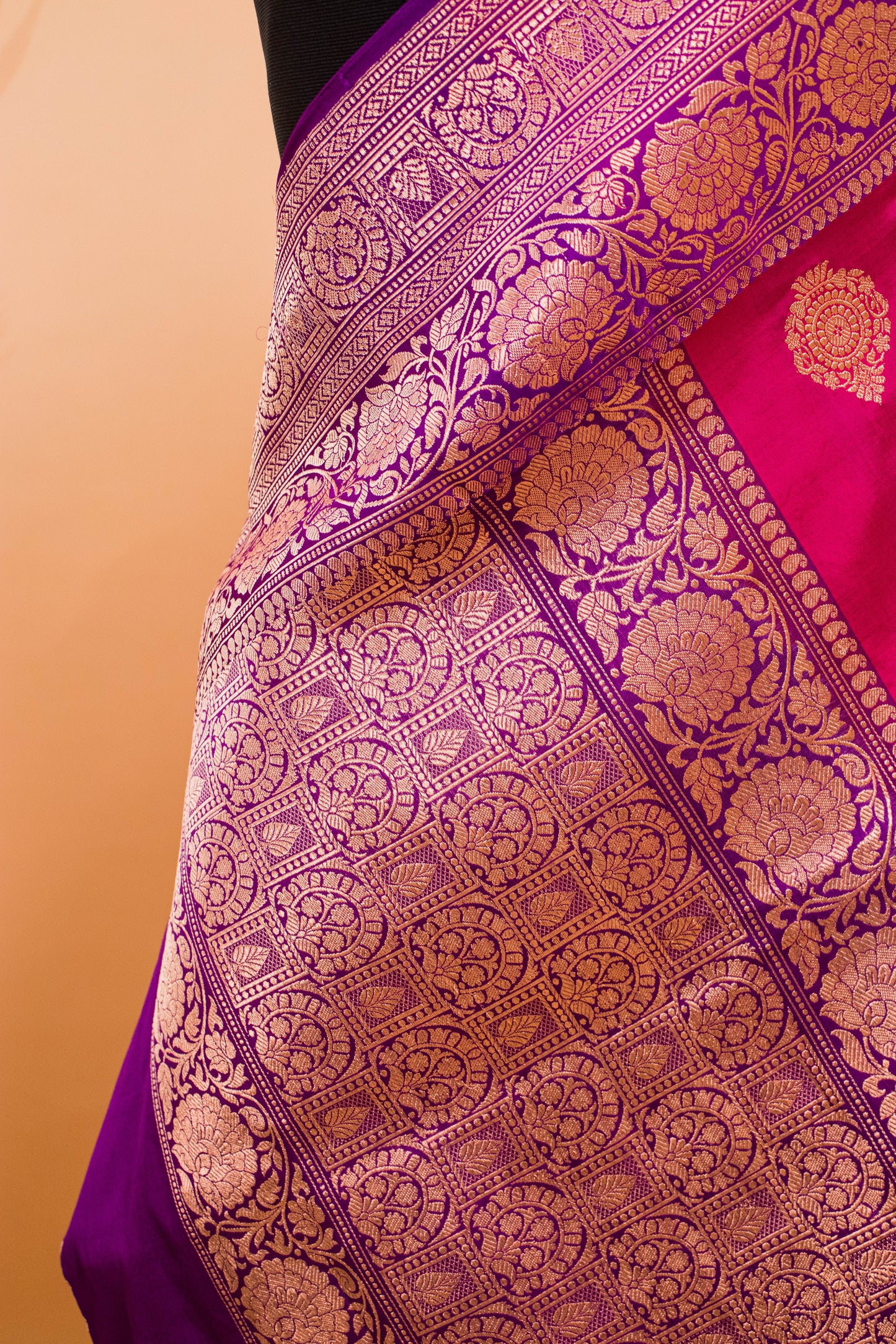 Handloom Banarsi Contrast Broad Border In Pure Kataan Silk Pink