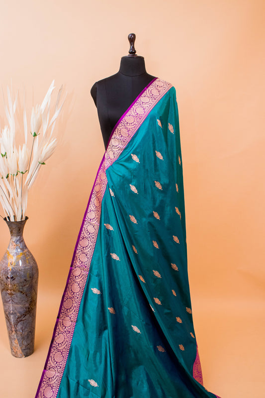 Contrast Border Traditional Banarsi Hand Weaved Blue