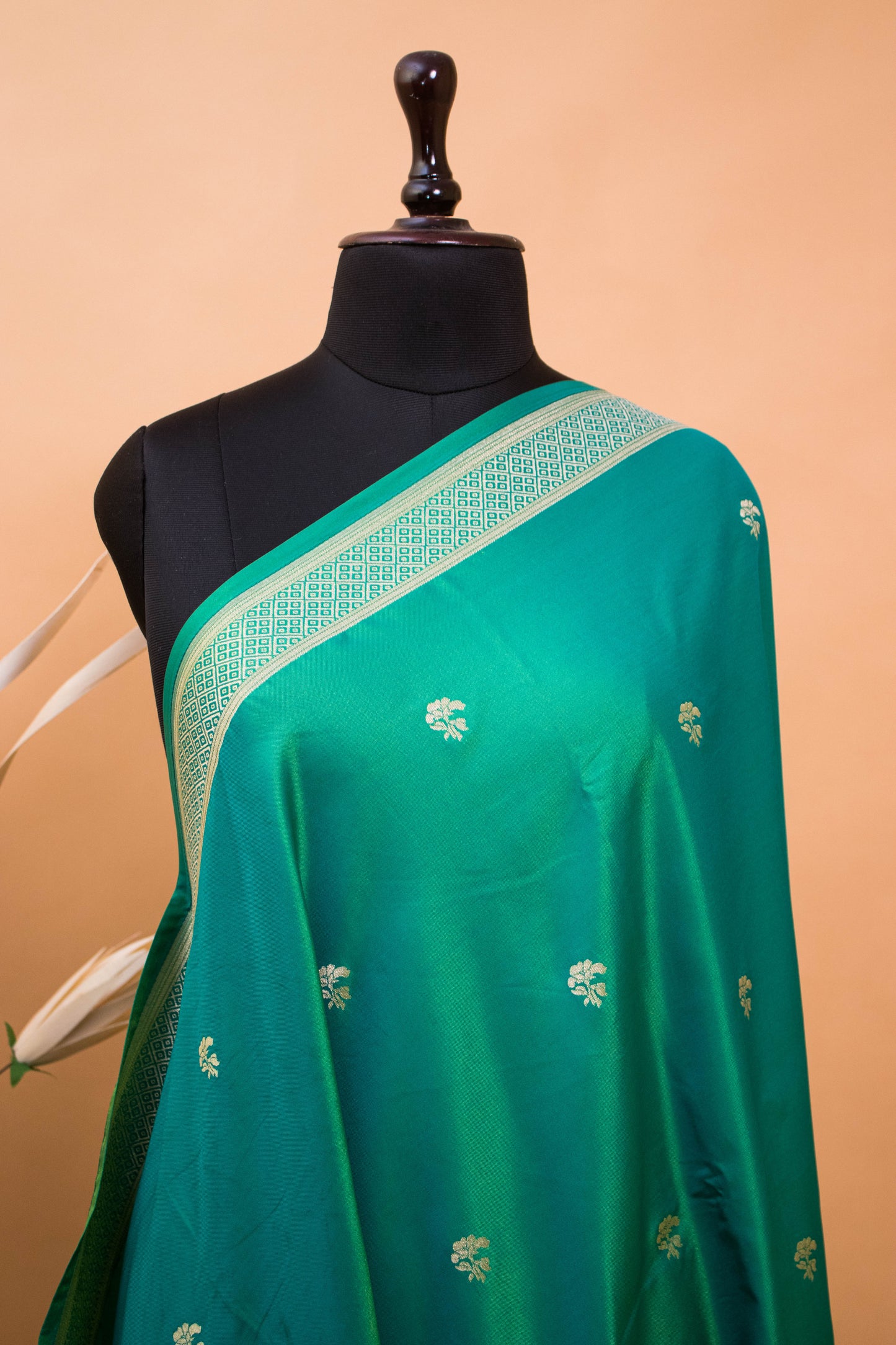 Contemporary Ghaat Border Weaving In Banarsi Silk - Green