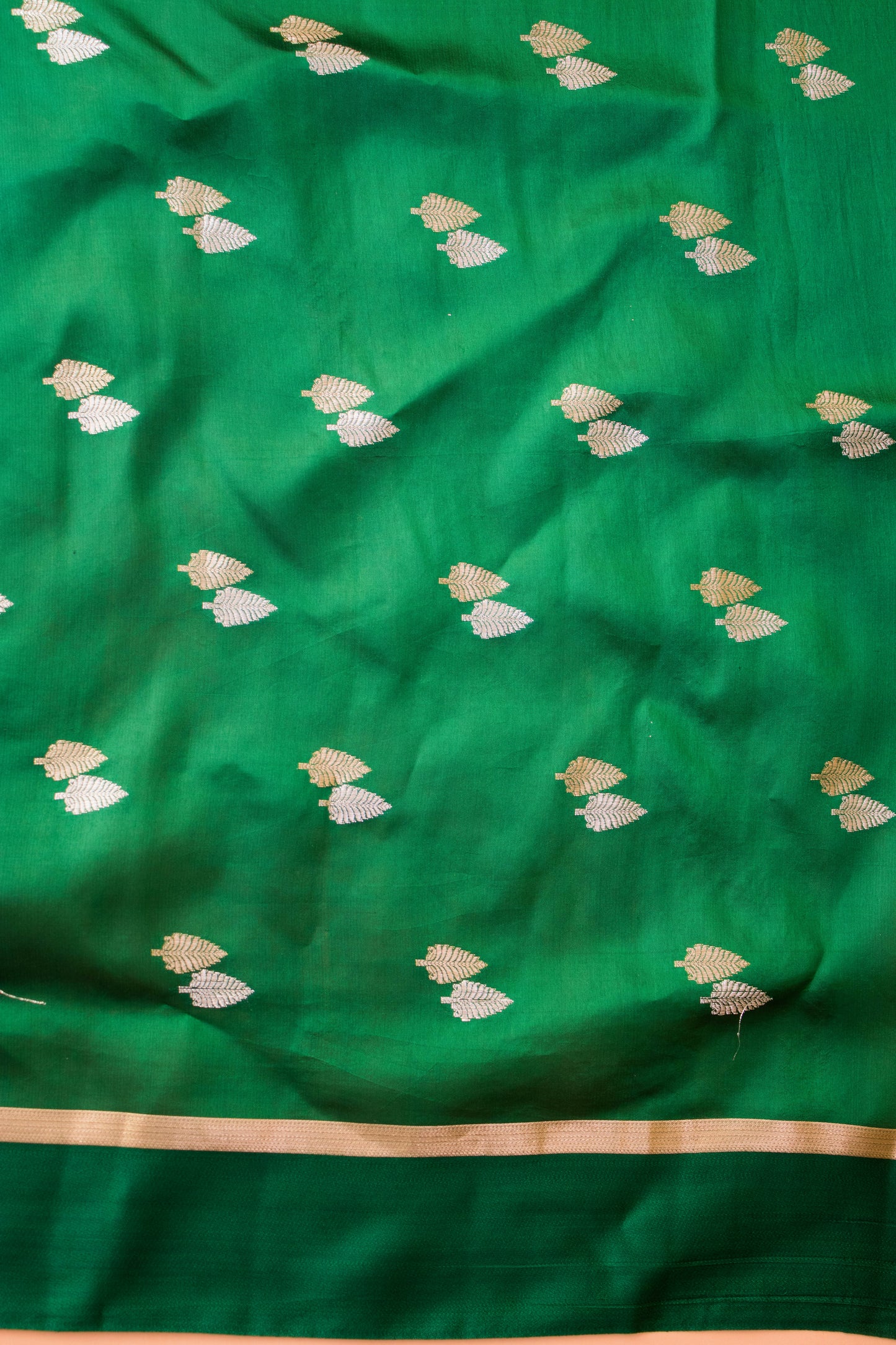 Contemporary Meenakari Motif In Pure Silk Green