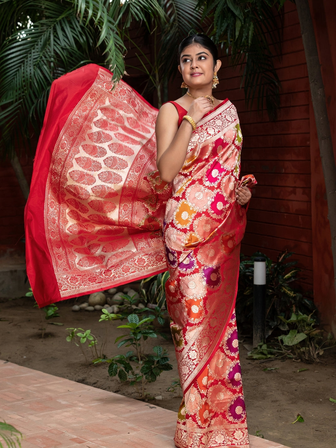 Handloom Banarasi Rangkaat Saree In Pure Kataan Silk Multi Color